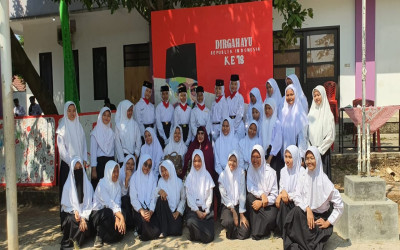 **Mempererat Semangat Nasionalisme dan Disiplin Melalui Perayaan HUT Kemerdekaan di Ponpes Ash Shohabah**